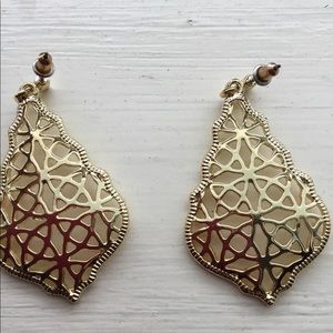 NWOT gold tone earrings